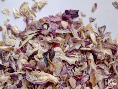 Dehydrated Red Onion Flakes Exporter in Kutch, Gujarat